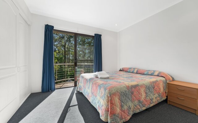 Avoca Beach Hotel