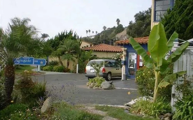 El Caminante Bar & Bungalows