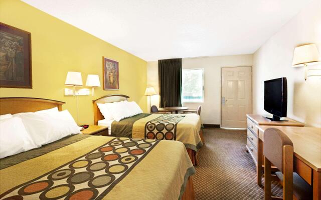 Super 8 By Wyndham Charlotte Downtown Area