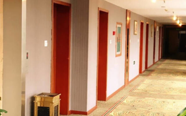 Modern City Inn