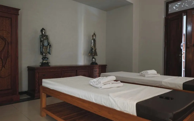 Blue Marlin 6-BR Villa Singaraja Bali