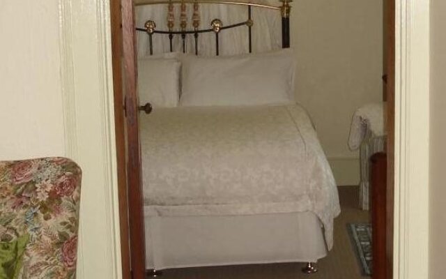 Christopher Hall's Colonial Accommodation