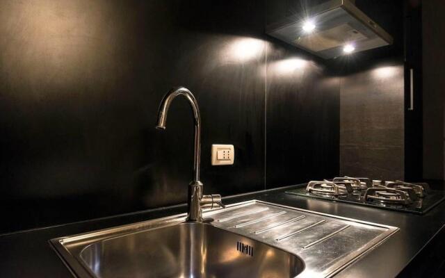 Downtown Luxury Design Apartment