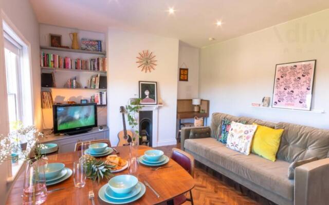 Old Town Trinity Apt No 5 by Adliv Host