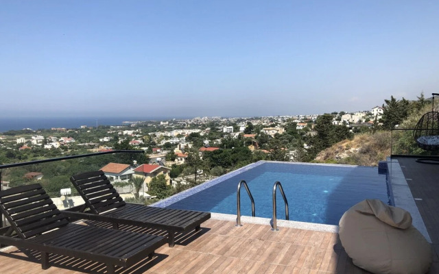 Ultra Lux Sea View Villa in Kyrenia
