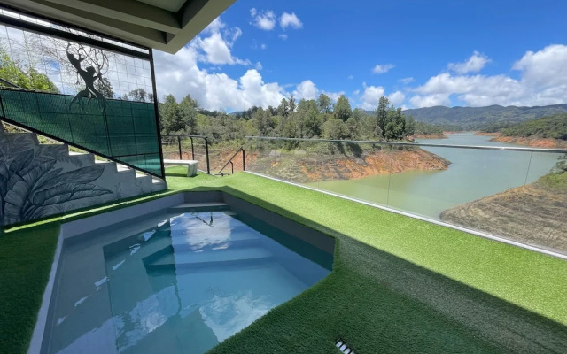 EleMYNT LifeStyle Hotel