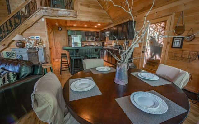 Wolf`s Den-minutes to Blue Ridge