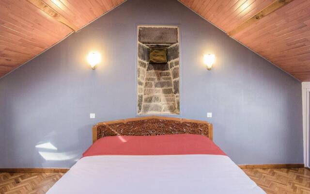 Modern Villa in Serilhac with Private Pool