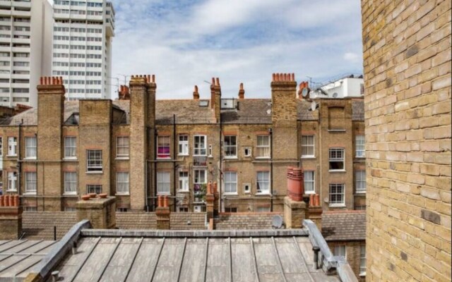 Immaculate 2 Bedroom Apartment in Central London