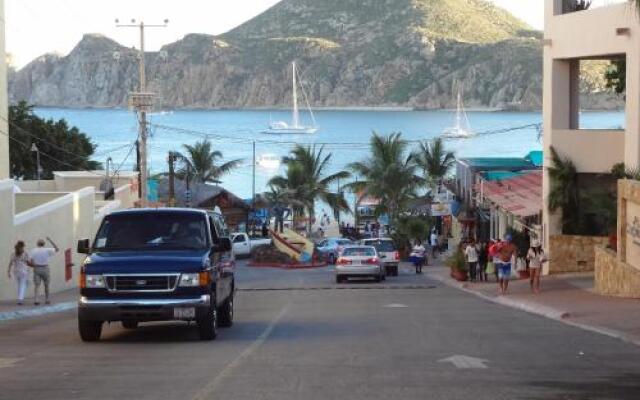 Cabo Pedegal Special sleeps 2 or 3 or 4 for $75 total and tax included and free breakfast