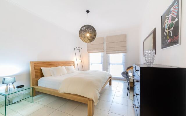 Maison Privee Marquise Square