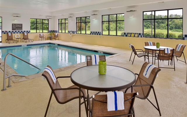 Hampton Inn & Suites St. Louis-Edwardsville