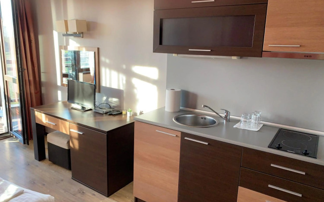 Apartments in Alexander complex