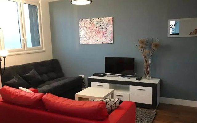 PS Apartments: Birmingham Skyline