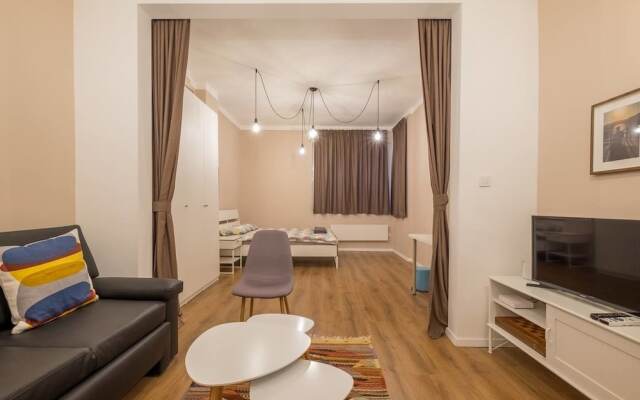 FM Deluxe 1-BDR Apartment - Solunska street