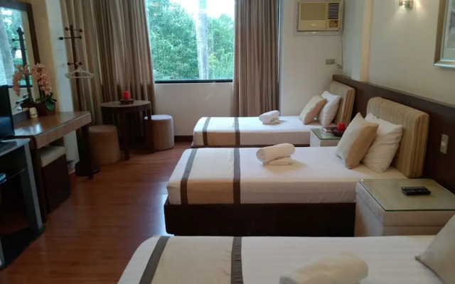 Splash Suites Hotel Laguna