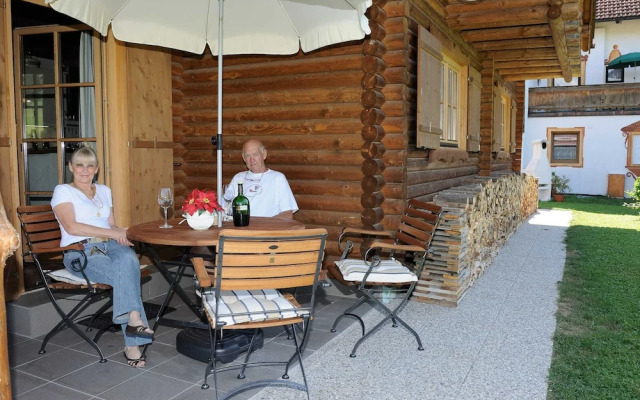 Log Cabin Schwalbennest - At the ski Hill