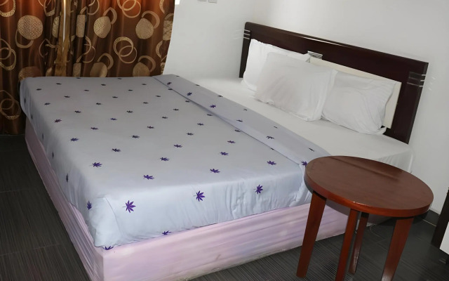 Crystalem Luxury Hotel