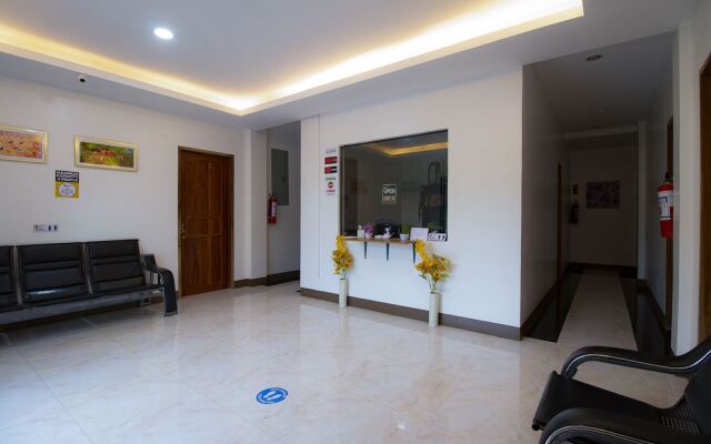 OYO 781 Junie Pension House