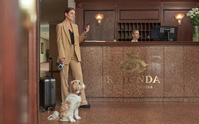 Ratonda Centrum Hotel