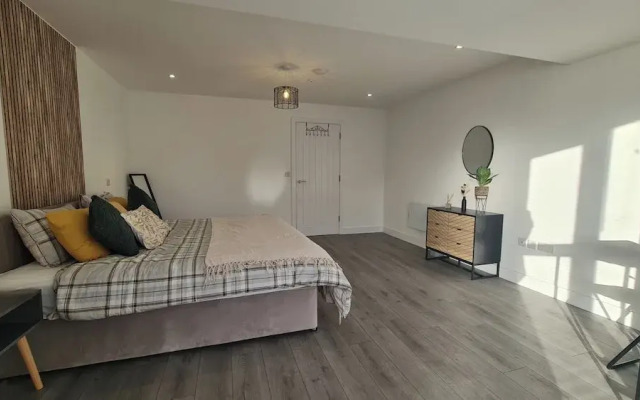 Modern City Apartment