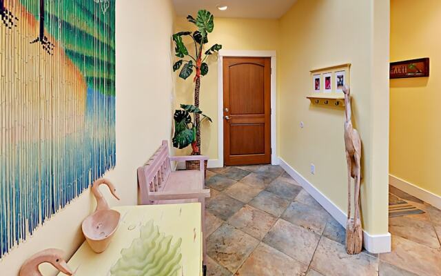 Banyan Beach House - Three Bedroom House