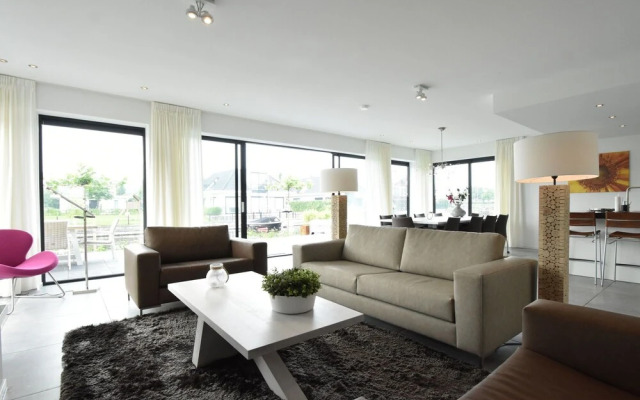 Modern Villa with Hot Tub & Sauna in Harderwijk Flevoland