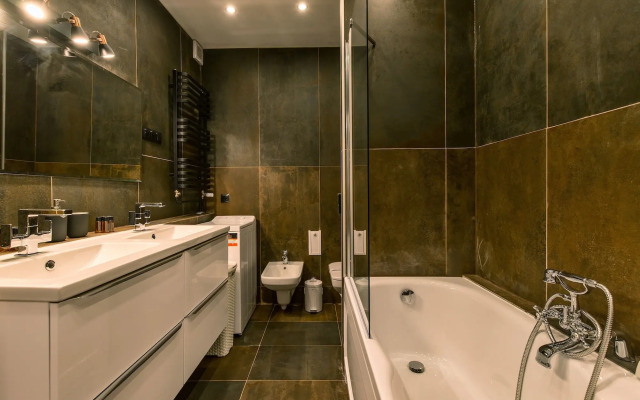 Galeria Italiana Apartments