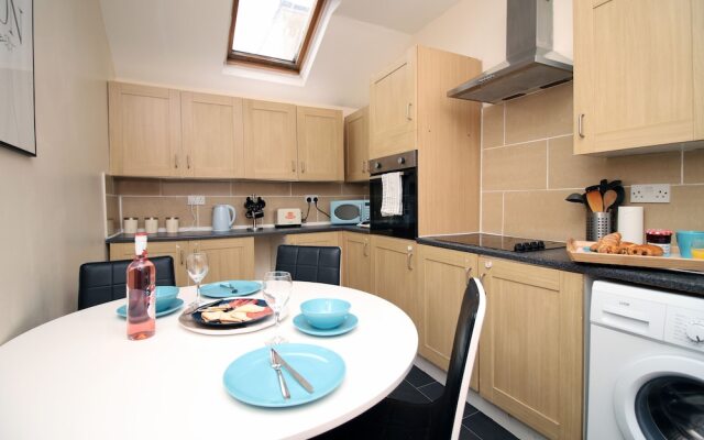 Karah Suites - Church Road I