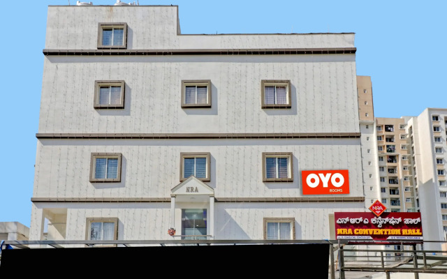 OYO 87519 Nra Residency