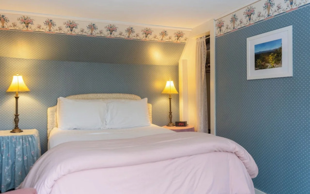 The White Gables Inn