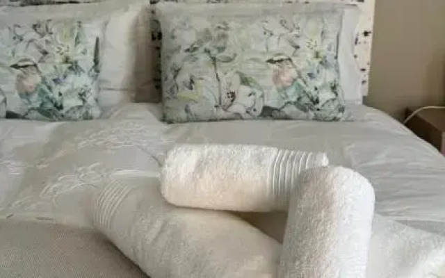 Plett57 - Self Catering - Room No2