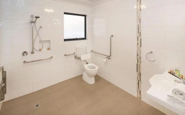 Redgate Forest Retreat