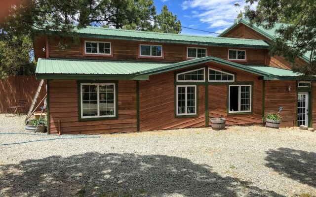 The Lodge at Lazy Bear Retreat