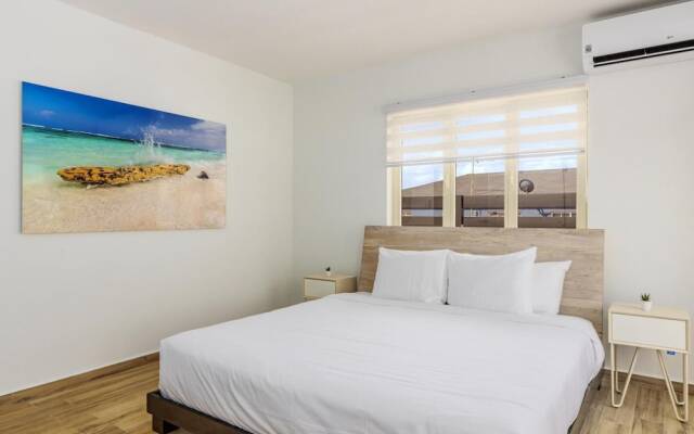 New 3BR 2BA With Huge Pool and Outdoor Area BBQ