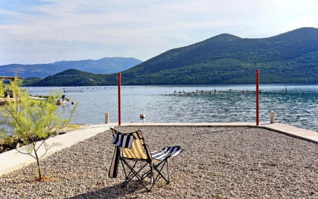 Apartments by the sea Zuronja, Peljesac - 10123