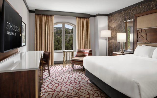 Horseshoe Black Hawk - A Caesars Rewards Destination