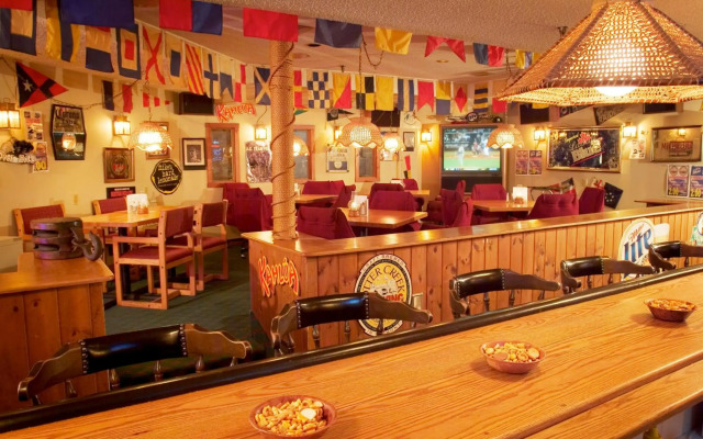 Commodores Inn