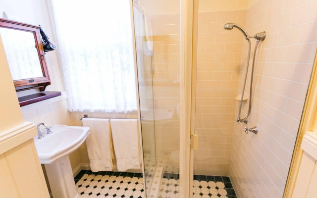 Riversleigh Guesthouse