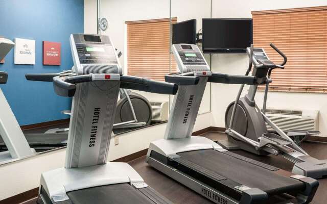 Comfort Suites Oil Center