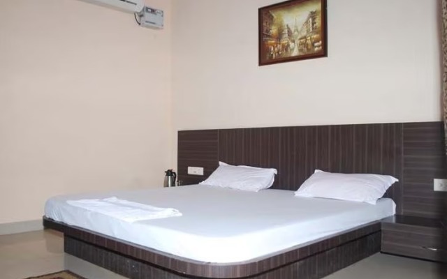 Hotel Ganga Palace