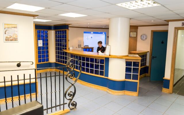 Marine Court Hotel
