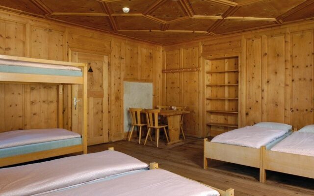 Youth Hostel Sta-Maria