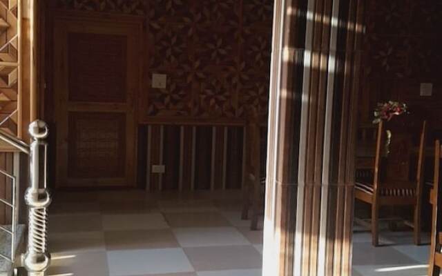 Grand Noora Palace