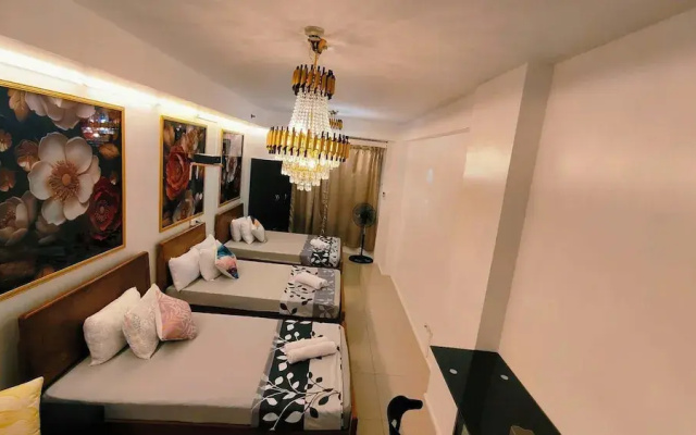 The Royal Bloom Room-1409TowerA