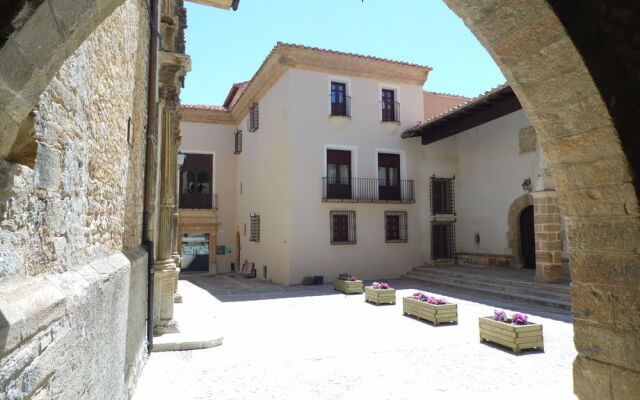 Hospederia Palacio la Iglesuela del Cid