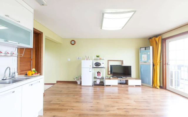 Rothem House