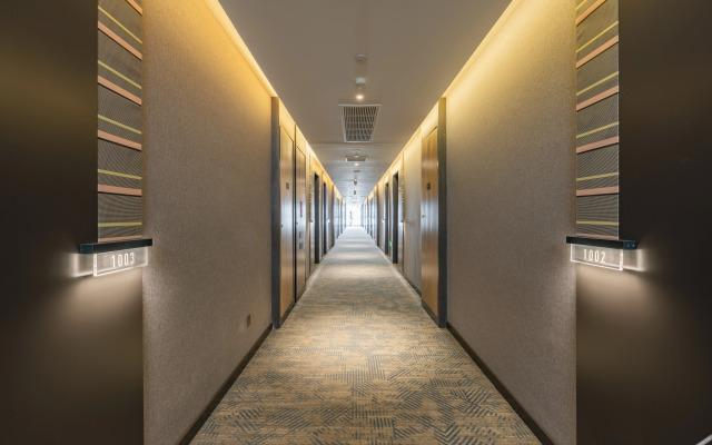 Atour Hotel, Baoyu Plaza, North Changjiang Road, Kunshan