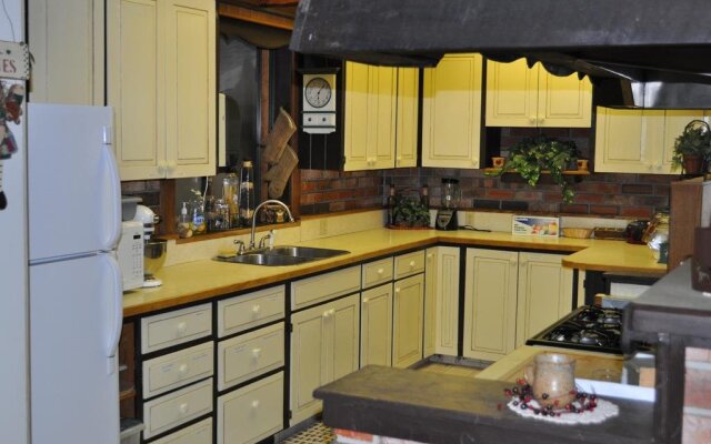 Rocky Ridge Country Lodge