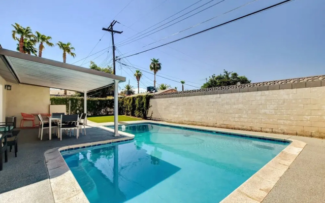 Highly Upgraded 4bd2bath Home With Private Pool